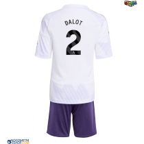 Otroški Nogometni dresi Manchester United Diogo Dalot #2 Gostujoči 2025-26 Kratek Rokav (+ Kratke hlače)